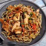 ​Wok poulet et légumes au curry